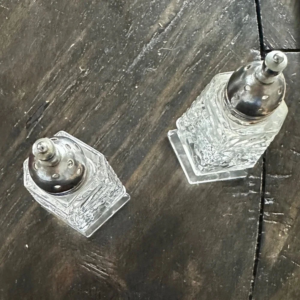 Vintage Cut Glass Salt and Pepper Shakers Set Silver Tone Lids Starburst Pattern
